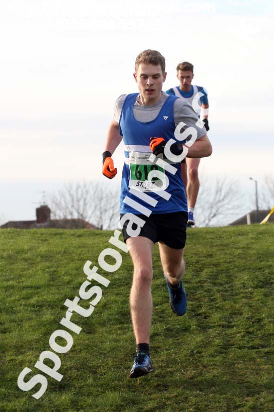 Mens under-20s North Eastern Cross Country, Redcar. Photo:  David T. Hewitson/Sports for All Pics